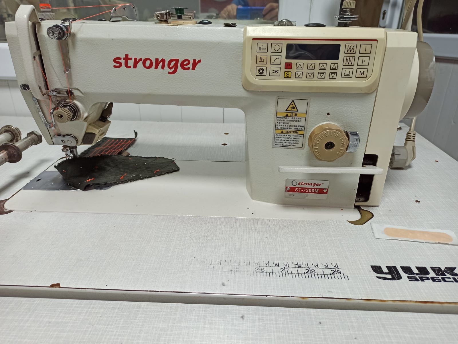 2nd Hand Stronger ST-7300 - Lockstitch Sewing Machine